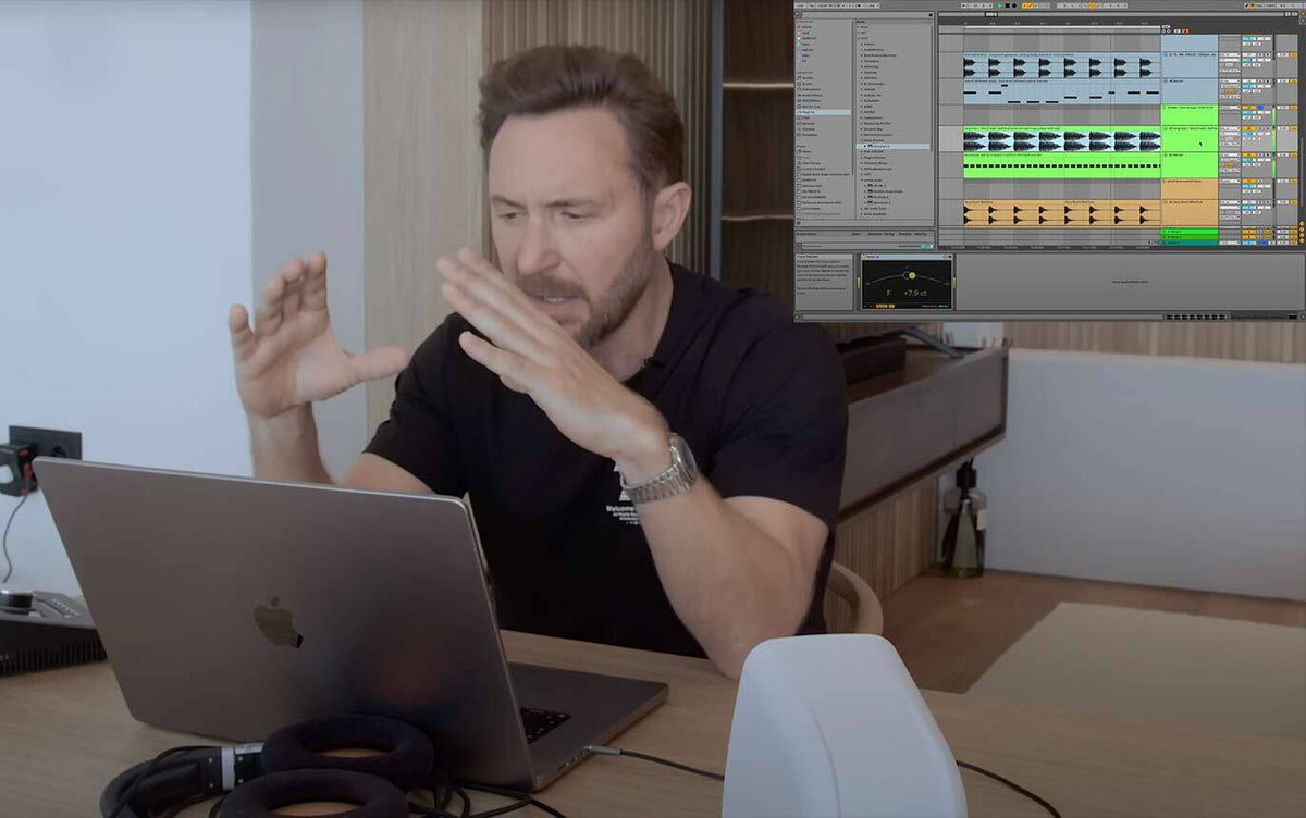 David Guetta Mixing on iLouds