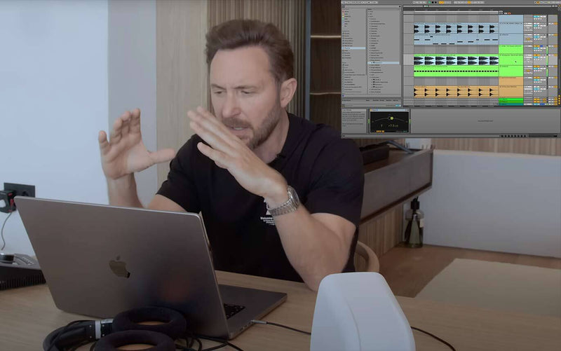 David Guetta Mixing on iLouds