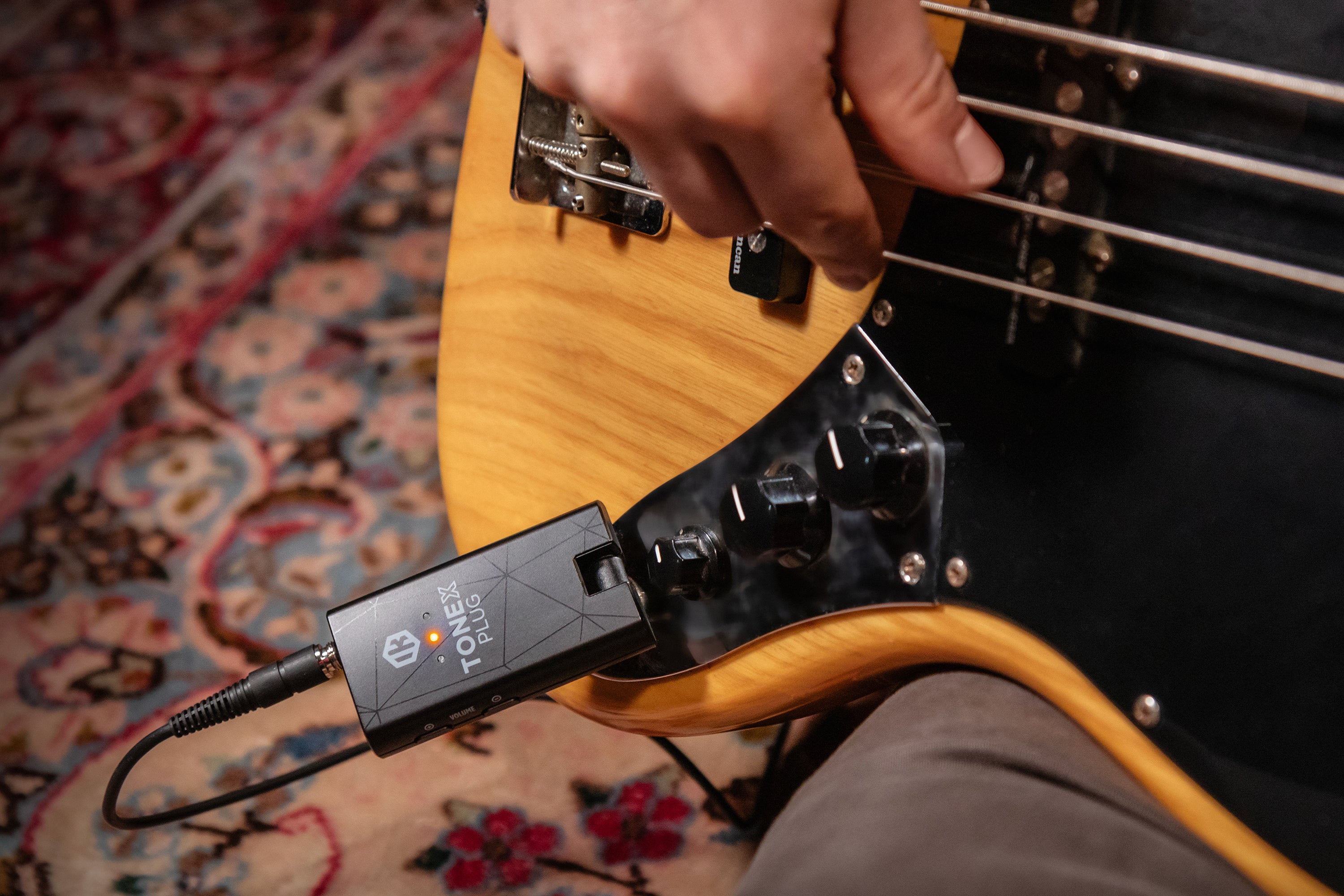 TONEX Plug | Portable AI Guitar Headphone Amp