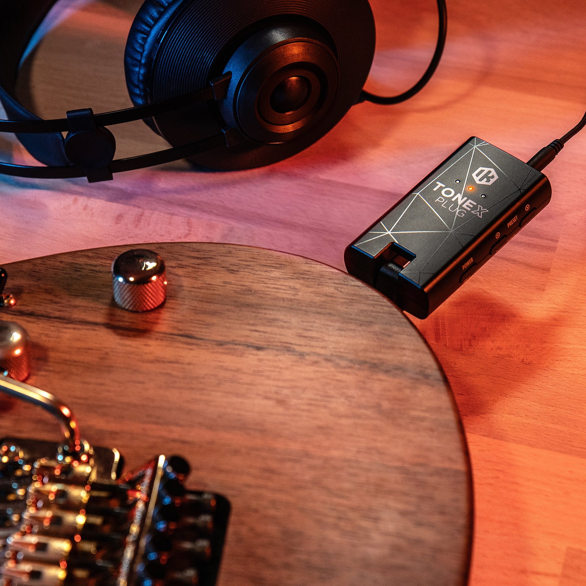 TONEX Plug | Portable AI Guitar Headphone Amp