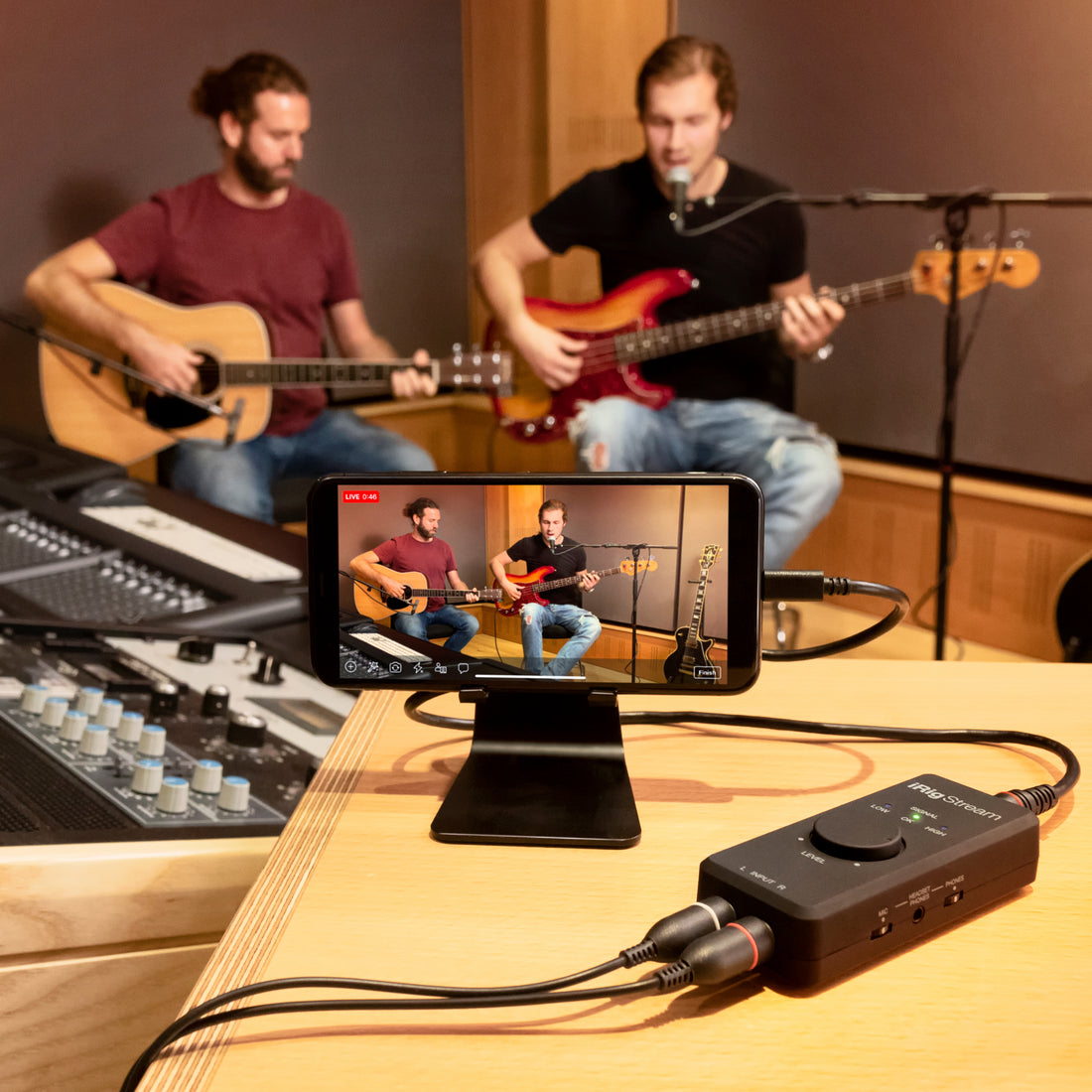 iRig Stream