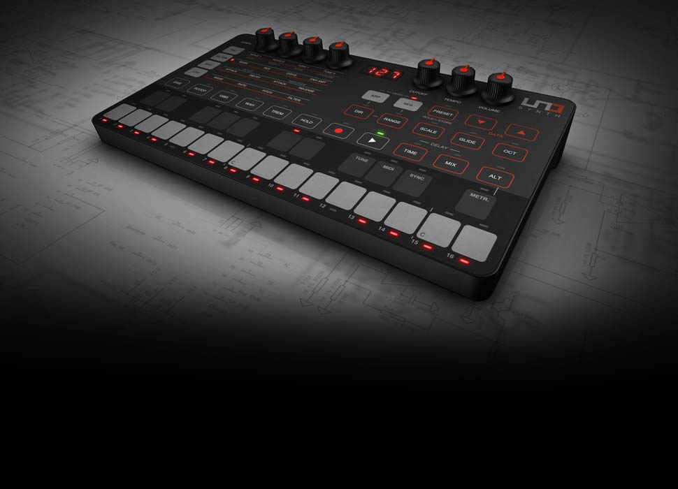 IK Multimedia - UNO Synth